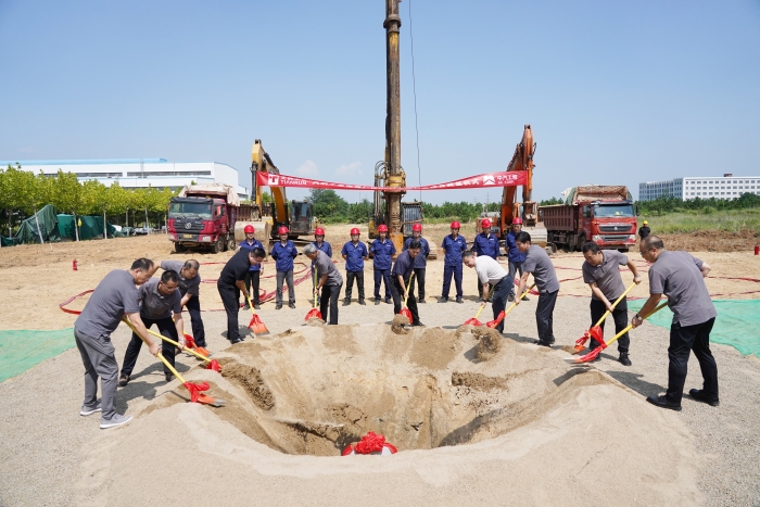时博(中国)工业南海厂区B5对击锤厂房项目奠基仪式顺利举行